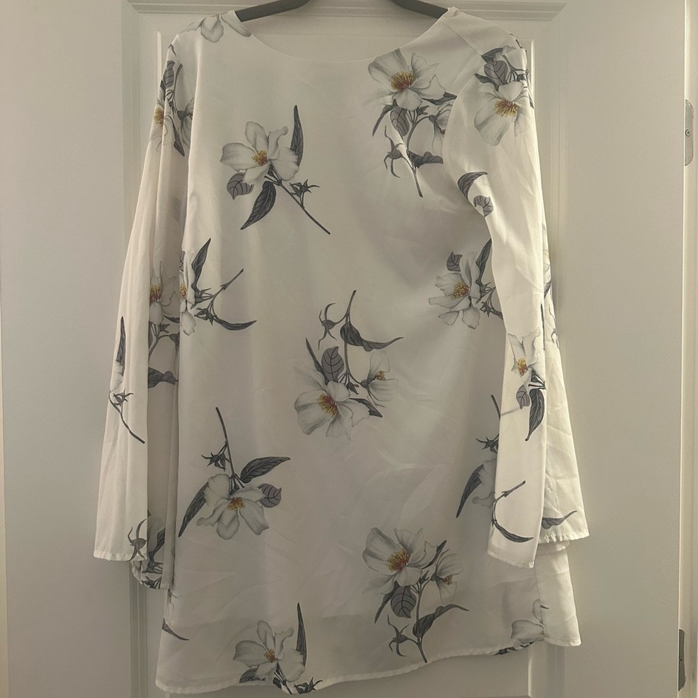 Chic Floral Long Sleeve Mini Dress